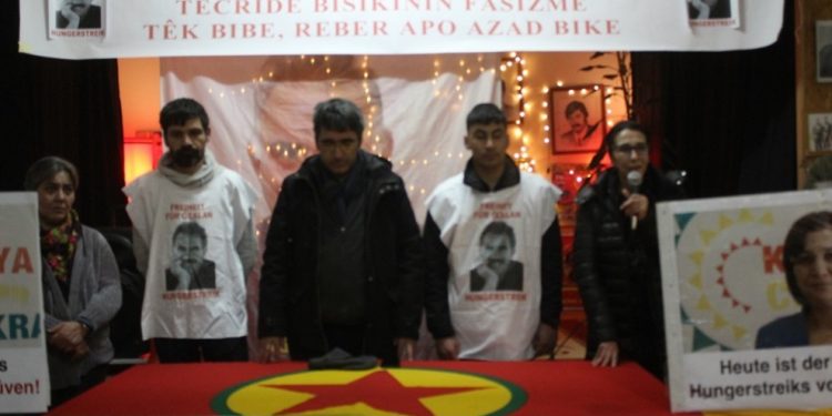 Li Viyana 2 Ciwanên Kurd dest bi greva birçîbûnê ya bêdem û bêdorveger kir