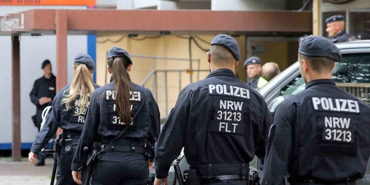 Li Elmanya polêsan avêtin li ser saziyên Kurd- NÛ BÛ