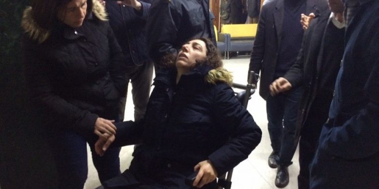 Polîsan êrîşî Wekîl Saliha Aydeniz kir