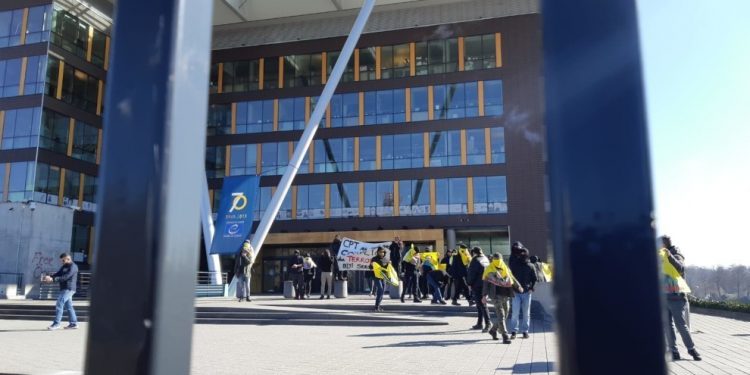 7 Ciwanên Kurd li Fransa hatin girtin