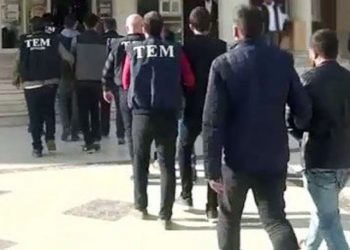 Parêzer nikarin ciwanên li Wanê hatin binçavkirin bibînin!