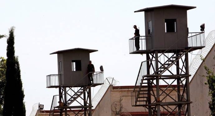 317 girtiyên azadiyê di greva birçîbûnê de ye!