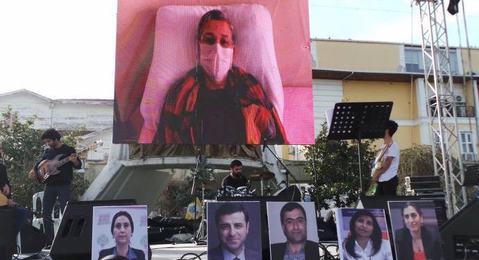 Leyla Guven li Mîtînga Bakirkoy’ê ji gel re axivî