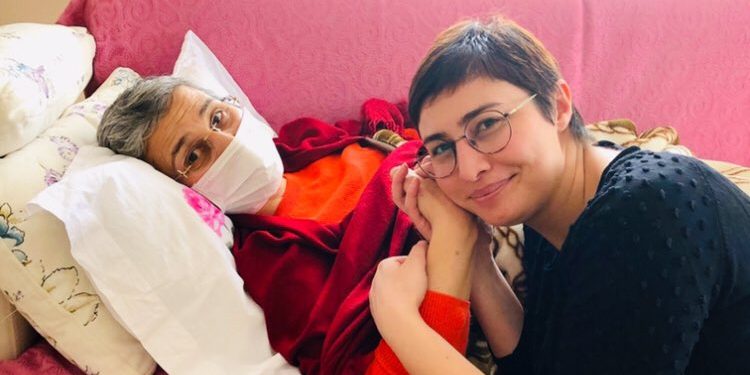 Berxwedan 104 roje didome: xwestek yek e, rakirina tecrîdê!