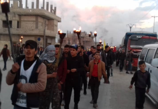 Meşa dirêj a Ciwanên Bakurê Suriyê û Rojava bi meşeleyan berdewam dike