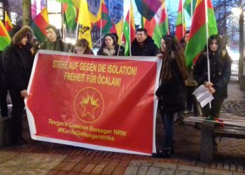 Ciwanên Kurd li dijî tecrîdê li Duîsbûrg’ê derketin qadan