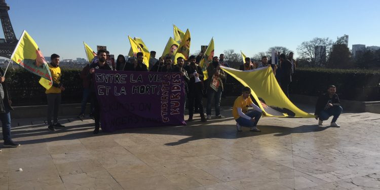 Ji ciwanên Kurd li Parîsê çalakî!