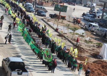 Jinên Ciwan li dijî komployê ji Kobanê dest bi meşa dirêj kirin