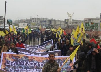 Li dijî tecrîd û komployê meşa dirêj a Kobanê di roja xwe ya 3’an destpêkir