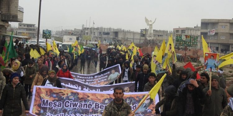 Li dijî tecrîd û komployê meşa dirêj a Kobanê di roja xwe ya 3’an destpêkir