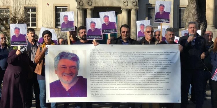 Şakar ê ku ji bo şermezarkirina tecrîdê xwe şewitandibû şehîd bû