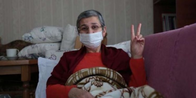 Leyla Guven ‘doktorê dewletê’ yê ku hat mala wê red kir!