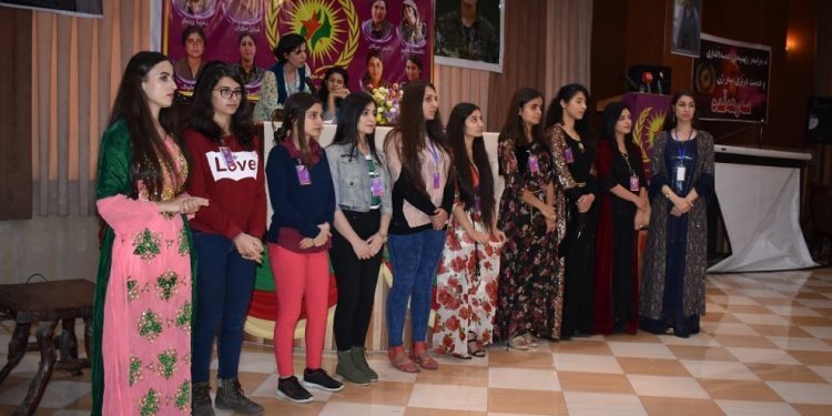 Rêxistina Jinên Ciwan yên Têkoşer bi daxuyaniyekê 8’ê Adarê pîroz kirin