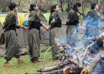 YRK û HPJ’ê Newroz pîroz kirin: ‘Gerîla wê nehêle ku agirê Newrozê vemire’