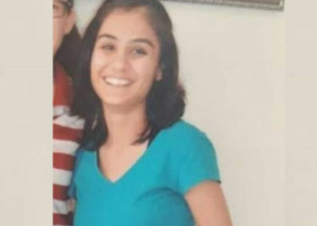 Girtiya siyasî Ayten Beçet çalakiyek fedayî pêk anî