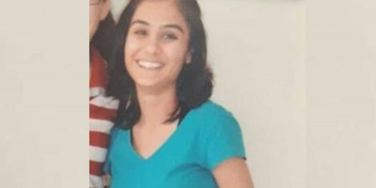 Girtiya siyasî Ayten Beçet çalakiyek fedayî pêk anî