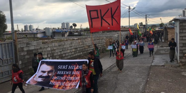 Ciwanên Mexmûrê çalakvanên fedaî bibîranîn