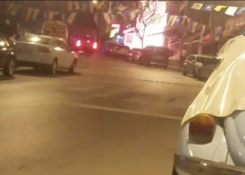 LEZGÎN – Ciwanên Stenbolê li polisên ku ewlekariya civîna Akp’ê digirtin xiste