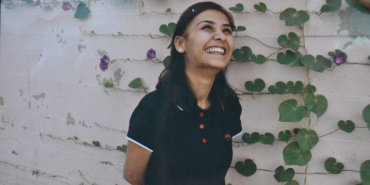 Polîsên dagirker ji bo cenazeyê Becetê şert danî: Herî zêde 5 kes dikarin tev li merasîmê bibin