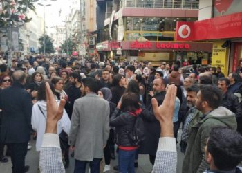 Bi sedan kes ji bo Ayten Becet meşiyan