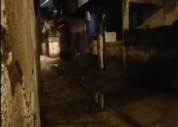 Çalakiya bi bombeya deng li ser polisên dagirker pêk hat