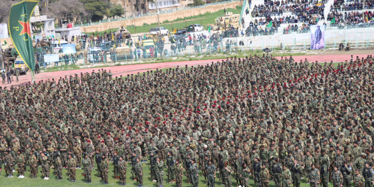 QSD, YPG û YPJ li Qamişlo têkçûyina Daiş’ê pîroz kir
