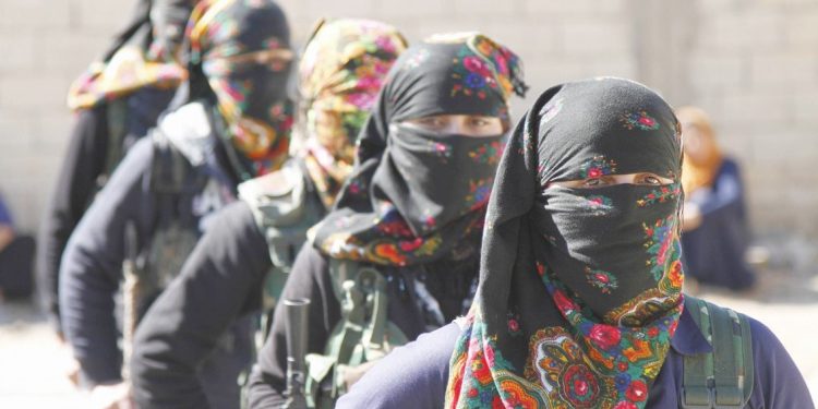 YPS-JIN: ‘Çîruska ku rêheval Leyla pêxistiye, em ê bi meşaleyan mezintir bikin’