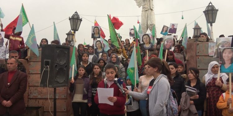 Ji Jinên Ciwan ên Kobanê  ji bo fedaiyên zindanan çalakî