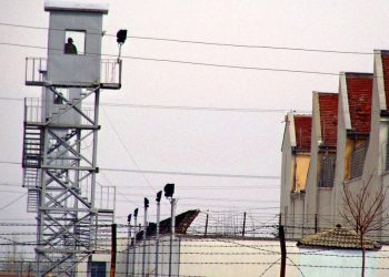 Girtiyên greva birçîbûnê bang kirin: “Divê gelê me bi erka xwe rabe”