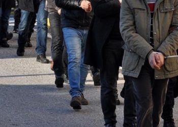 Polîsan li Îdirê bi ser malên rêveberên DBP û HDP’ê de girt