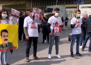 Ciwanên Kurd li Parîsê li dijî tecrîdê daketin qadan