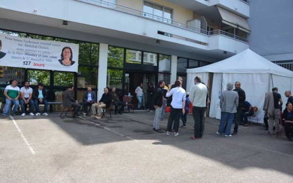 Berxwedana li Strasboûrgê di roja 127’an de didome!