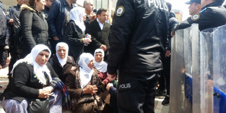 TAYBET – Tirsa di dilê dagirkeran de: ‘Hêrsa Dayikên berxwedêr’