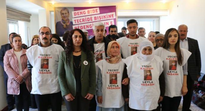 Li Wanê 7 kesan dest bi greva birçîbûnê kir