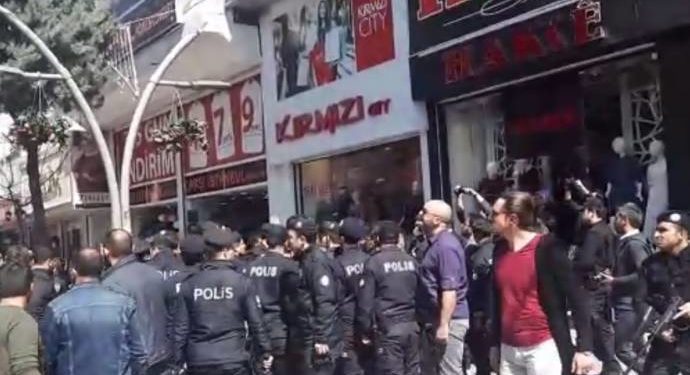 Polîsên dagirkeriya Tirk daxuyaniya xizmên girtiyan asteng kirin