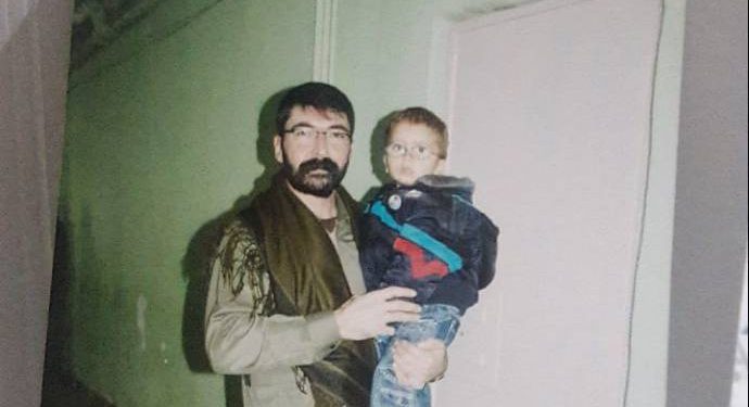 Çalakger Yavûz ê di greva birçîbûnê de êdî çavê wî yê rastê nabîne