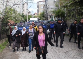 Polîsên Dagirker ên Tirk êrîş bire ser çalakiya rûniştinê ya li Gebzeyê