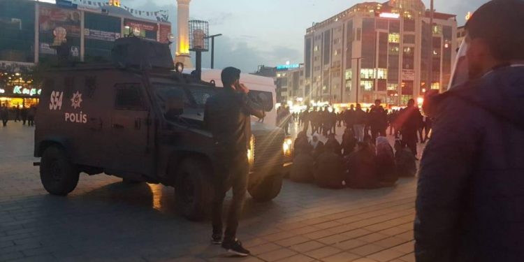 Kesên li Esenyûrtê hatin binçavkirin, hatin berdan