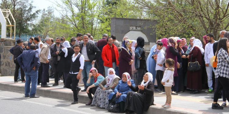 Li Amedê polîsên dagirker ên Tirk ciwanek qetil kirin NÛ-BÛ