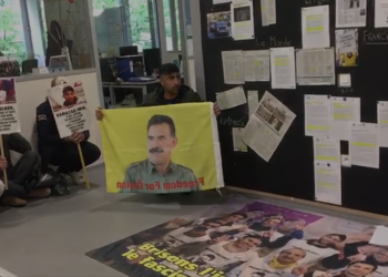 Li Parîsê Ciwanan li buroya Rêxisitina Efûya Navnetewî çalakiyek li darxistin