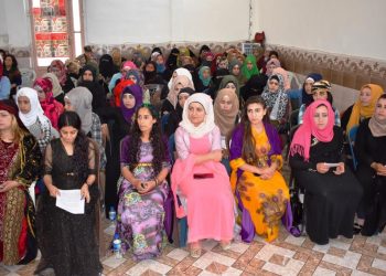 1. Konferansa Yekîtiya Jinên Ciwan a Dêrazorê hate lidarxisitn