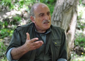 Giyanê veşartî yê Ocalan: Hakî Karer