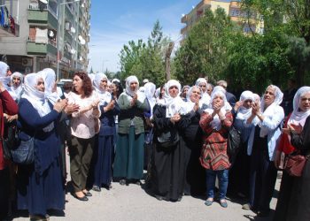 Malbatên girtiyan: Heta tecrîd hebe em ê li kolanan bin!