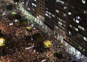 Bi sed hezaran Mamoste û Xwendekar li Brezîlyayê daketin kolanan