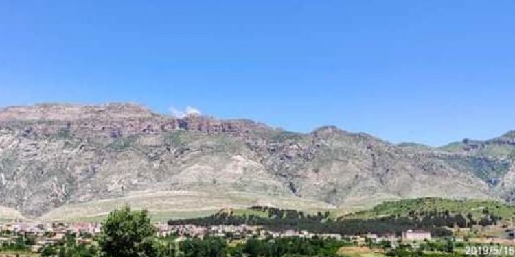 Balafirên şer ên dagirkeriya dewleta Tirk derdora Şêladizê bombebaran dikin