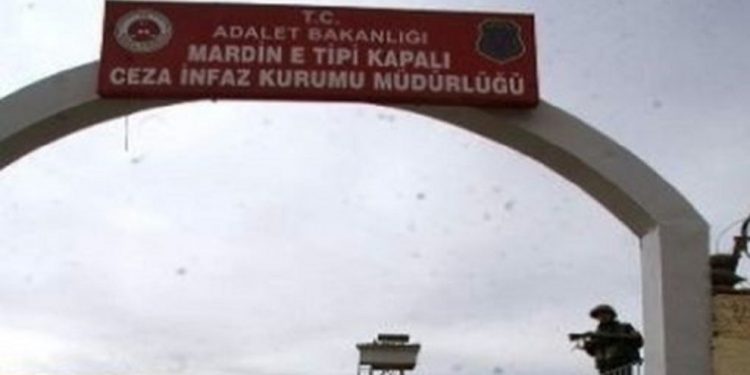 ÎHD: Rewşa girtiyên Mêrdînê giran bû