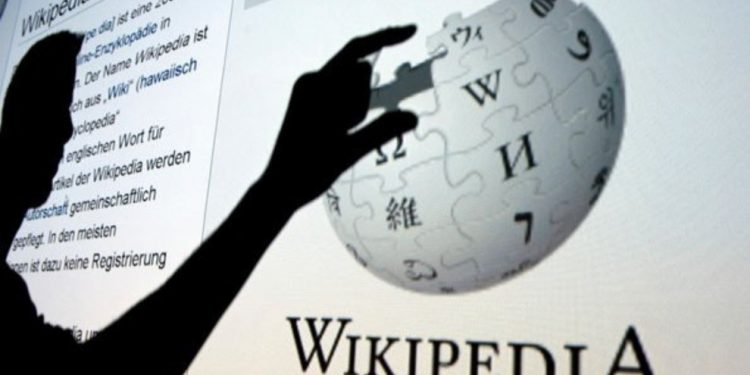 Wikipediayê, ji bo qedexeya li Tirkiyeyê serî li DMME’yê da