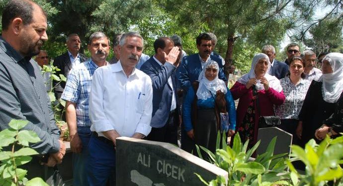 Şehîd Alî Çîçek li ser gora xwe hate bibîranîn