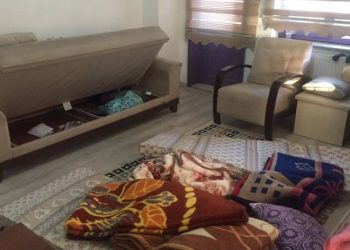 Li Wanê polîsên dagirker ên Tirk êrîş bire ser greva birçîbûnê