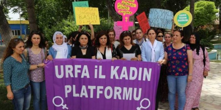 Li Rihayê li dijî bersûcên îstîsmara zarokan serlêdana sûc hat kirin